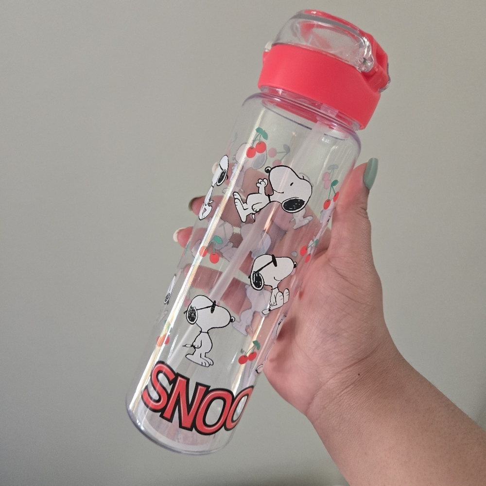 Peanuts: Snoopy Water Bottle with Cherry Design